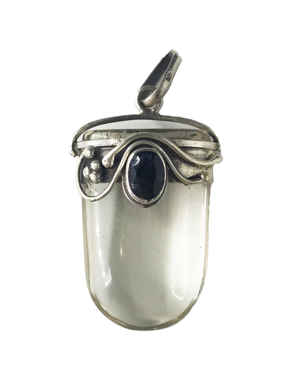 Pendente in cristallo con castone granato