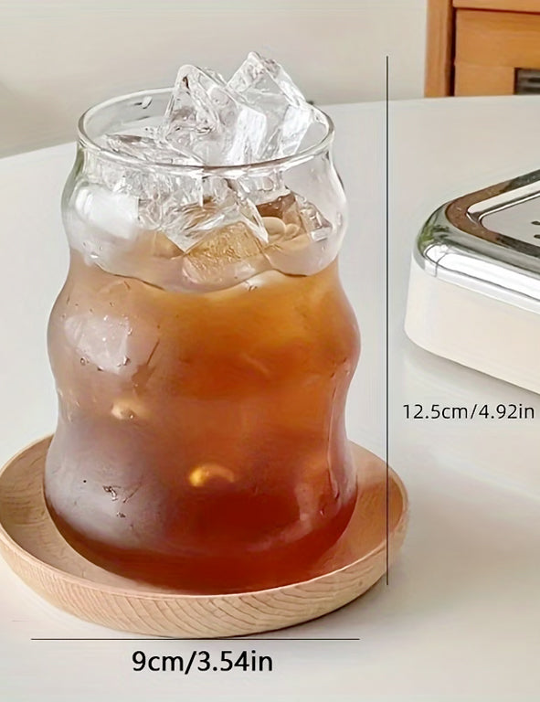 Bicchiere in vetro con cannuccia